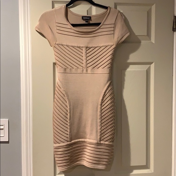 bebe Dresses & Skirts - Bebe short sleeve bodycon dress bebe Dresses & Skirts - Bebe short sleeve bodycon dress